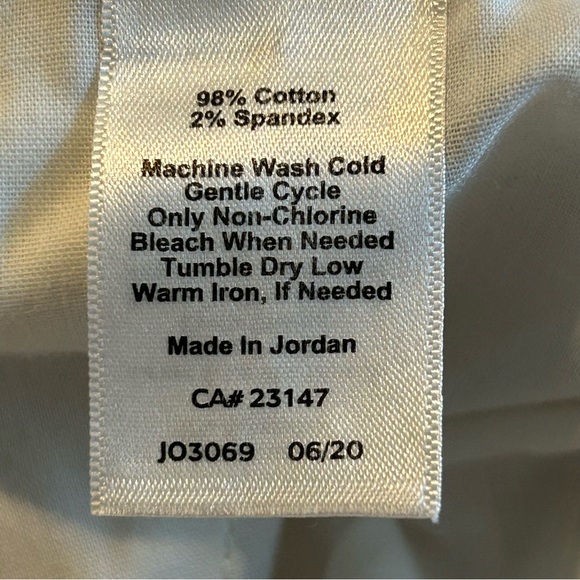 Talbots women’s size 14 relaxed chino White and Pink Floral Pants. Like new - Picture 5 of 5